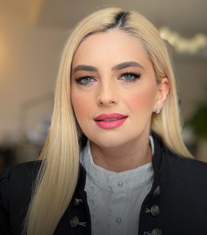 Dr. Georgiana Popovici — profesor de matematică, doctor în statistică